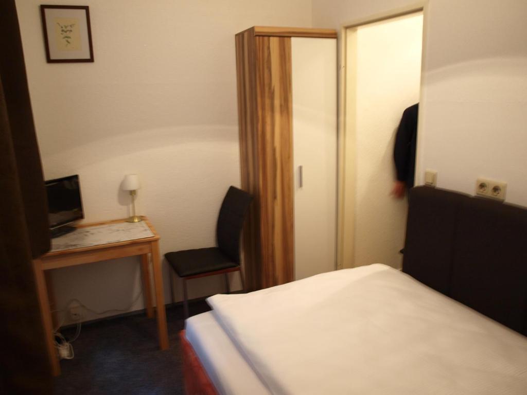 Hotel-Pension Dorma Berlim Quarto foto
